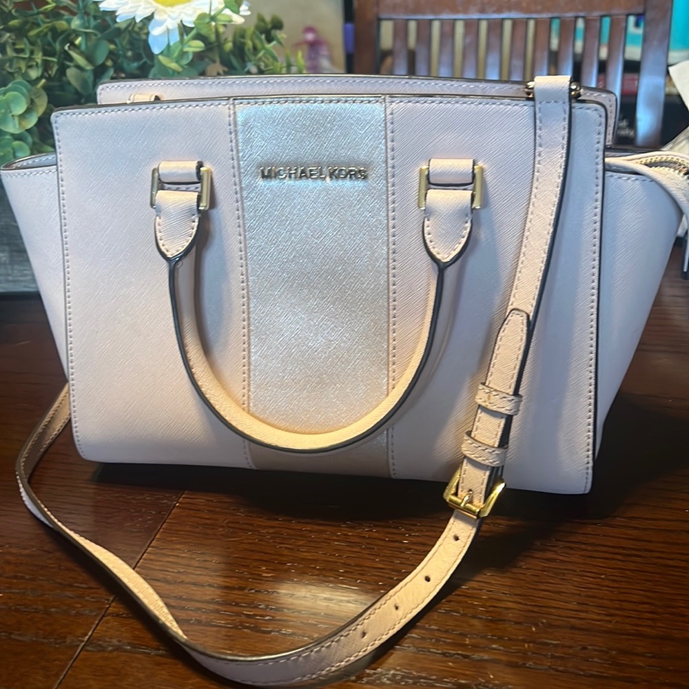 Michael Kors purse